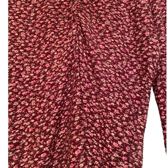 Hollister Floral Long Sleeve Crop Top Size Large (L) - Picture 3 of 4